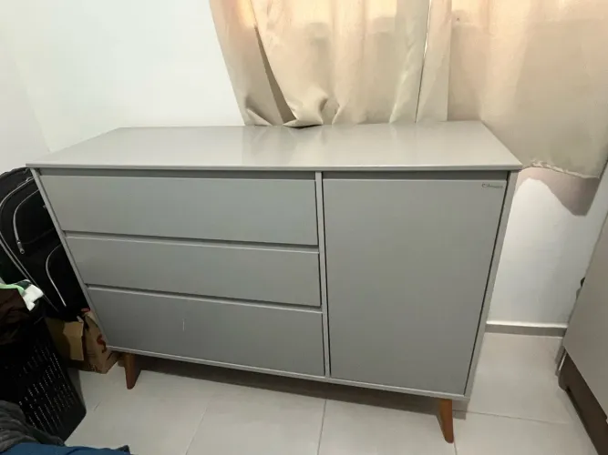 Quarto de bebê completo (berço/cama - guarda-roupa e cômoda)
