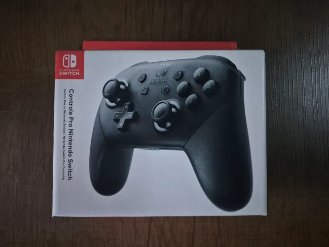 Controle Pro Nintendo Switch + Super Smash Bros. Ultimate