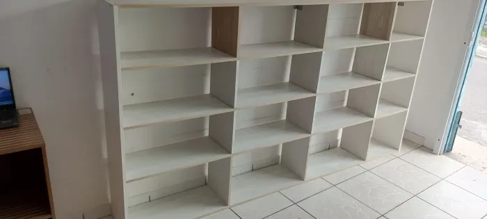 Estante expositora de produtos 