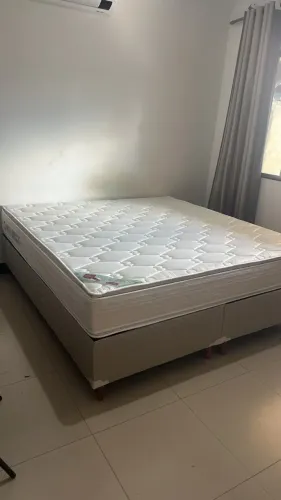 Cama Box + Colchão King Size Royal Saúde D45 - Usado Só 1 Noite (Motivo: Espaço)