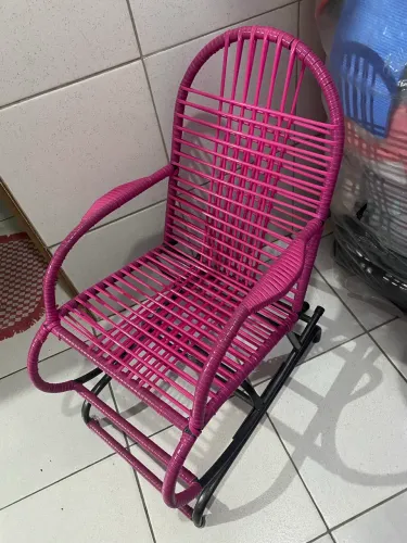 Cadeira de balanço infantil 