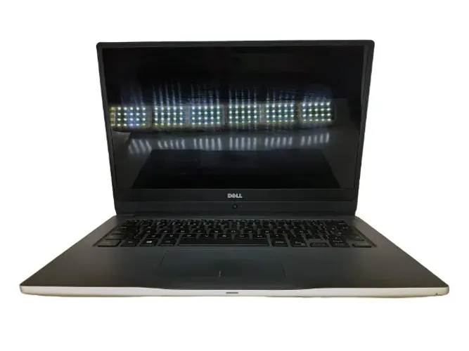 DELL VOSTRO Core i7 Sétima Geração - RAM 8GB - HD 128GB SSD - Placa de Vídeo - Sem Bateria