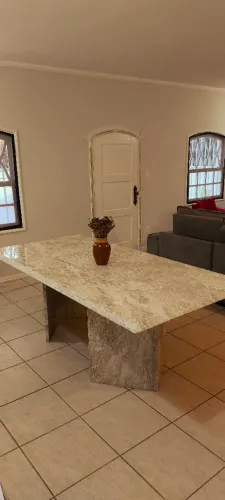 Mesa de Mármore Travertino