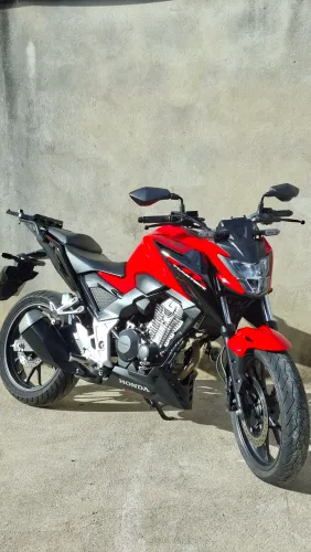 CB 300F 2024 Impecável | 10.500 km | Muito Nova | Completa | Cheia de Acessórios