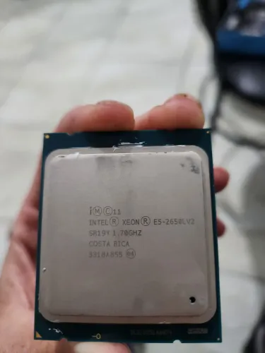Xeon E5 2650L v2 - x79