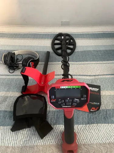 Detector de metal Vanquish 440