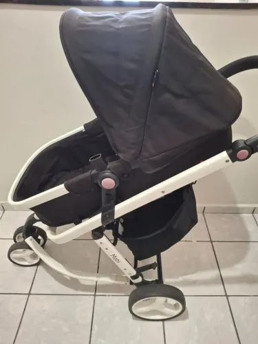 Carrinho de bebê Mobi