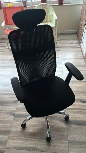 Cadeira de Escritório Ergonômica Presidente (Com Encosto de Cabeça)