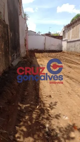 Terreno à Venda no Centro de Rio Claro - Oportunidade Única!