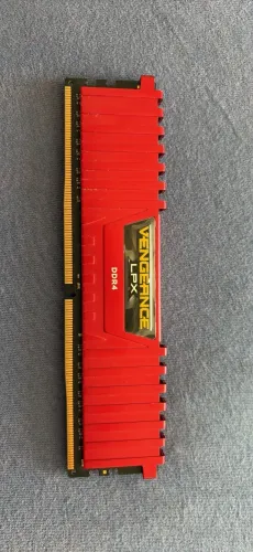 Memória RAM Corsair Vengeance LPX 8GB DDR4 2400MHz (Vermelha)
