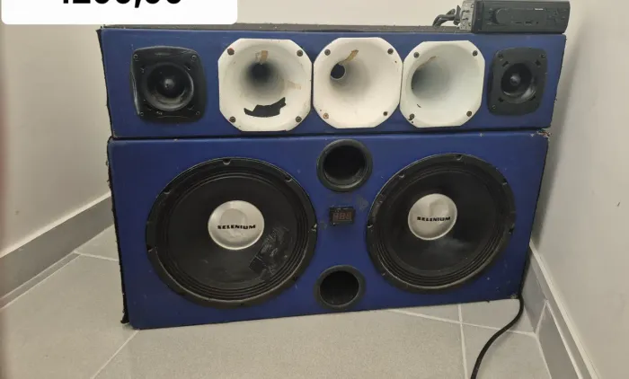 Vendo som de mala com fonte para ligar em casa se preferir, analiso trocas.