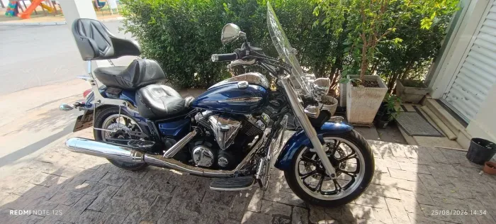 Linda Moto midnigh Star 950cc azul, pneu traseiro bom, dianteiro novo.
