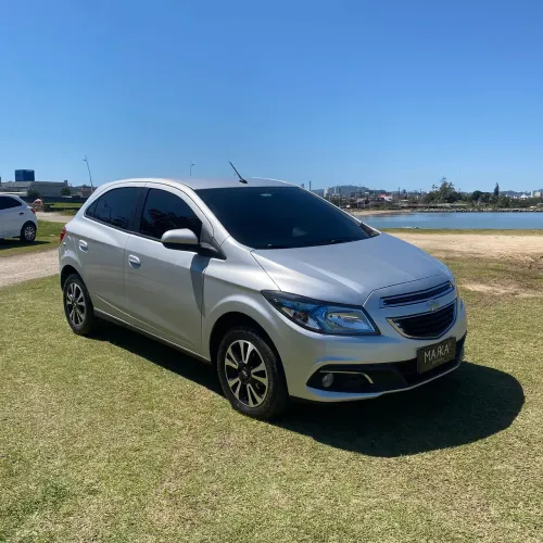 Chevrolet Onix Hatch LTZ 1.4 8V Flex Power Aut. 4P 2015