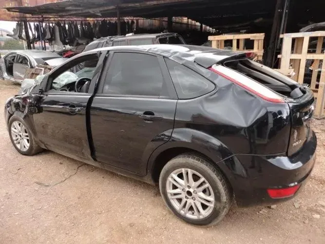 Sucata Ford Focus Ghia 2.0 Retirada De Peças