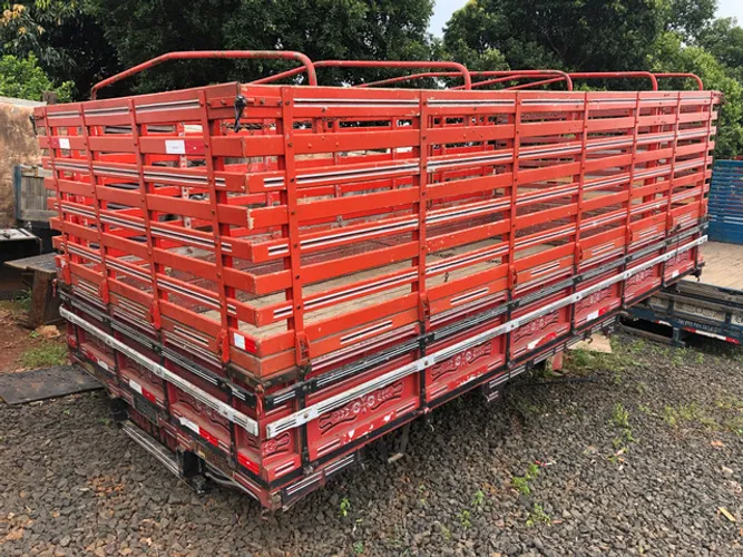 CARROCERIA MADEIRA GRANELEIRO 4,50