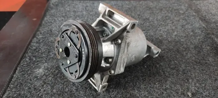 Compressor de Ar Renault Sandero Logan 1.0 12v 3cc