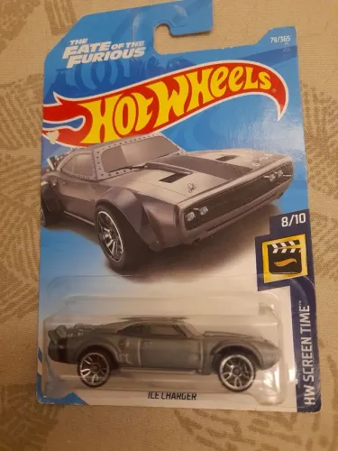 HOT WHEELS ICE CHARGER 