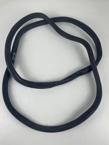 Borracha Tampa Traseira Porta Malas Vw Up Tsi 1.0 15/19