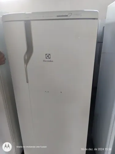 REFRIGERADOR ELECTROLUX FROST FREE UMA PORTA 