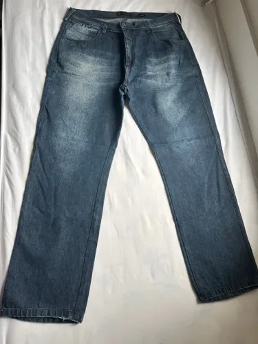 Calça jeans masculina Vila Romana tamanho 52