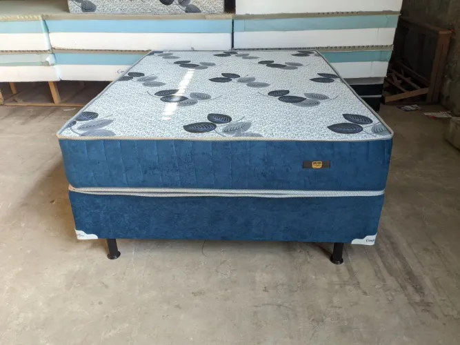 Camas De Fábrica, separa a base do colchão. Preço de fábrica 