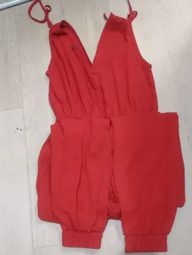 Macacao vermelho