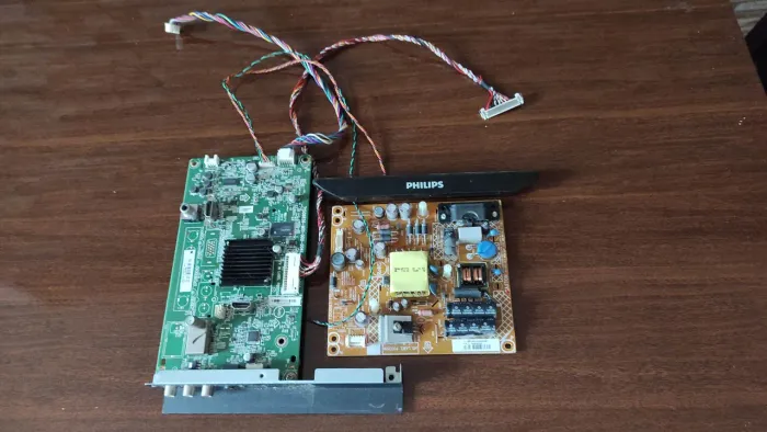 Placa principal e fonte para TV Philips 32PHG4900/78