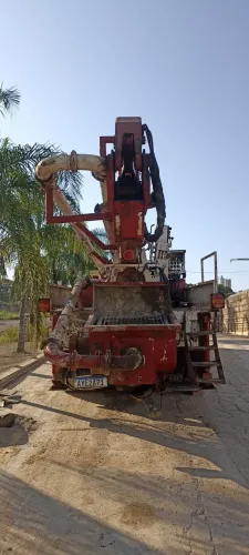 Bomba lança de concreto Schwing 