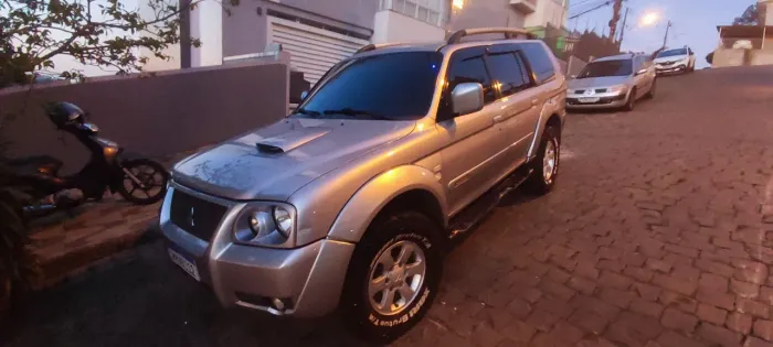 Mitsubishi Pajero Sport HPE 2.5 4X4 Diesel Mec. 2007