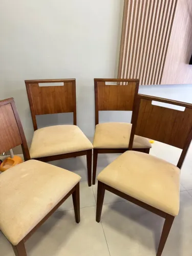 Conjunto de 4 cadeiras de jantar