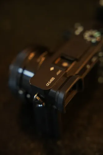 a6400 Sony + Lente do Kit + Baterias