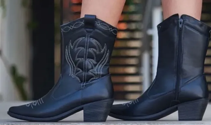 Bota texana feminina bordada