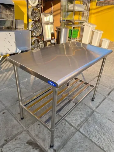 Mesa Inox 1,50m x 0,70m Desmontável Imeca