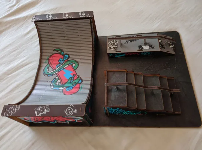 Mini rampa de skate fingerboard