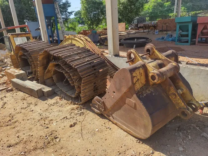 Escavadeira Caterpillar 320cl 2003