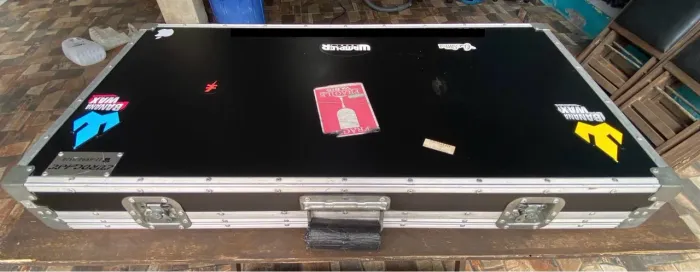 Case Versátil para Pedais, Pedaleira com e Equipamentos de DJ / 100x50x12 R$- 280,00