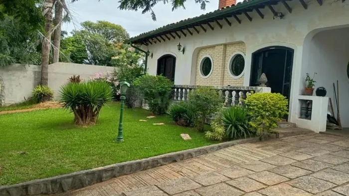 Casa à venda e para alugar em Campinas, Parque Taquaral, com 4 quartos, com 350 m²