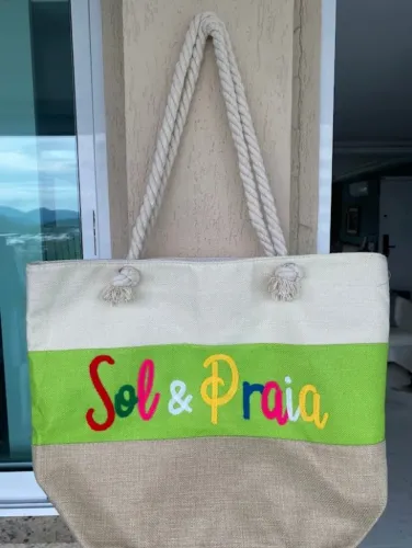 Bolsa praia e piscina grande - nunca usada - Preço final R$ 22,00