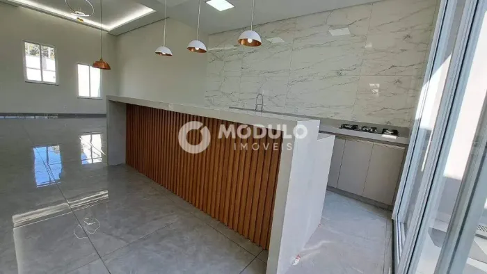 CASA RESIDENCIAL à venda, 3 quartos, 1 suíte, 4 vagas, JARDIM CANAA - Uberlândia/MG