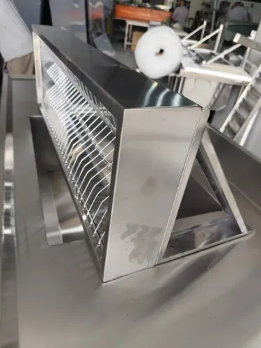 Escorredor Industrial de Pratos em Inox - Alta Durabilidade e Fácil Higienização