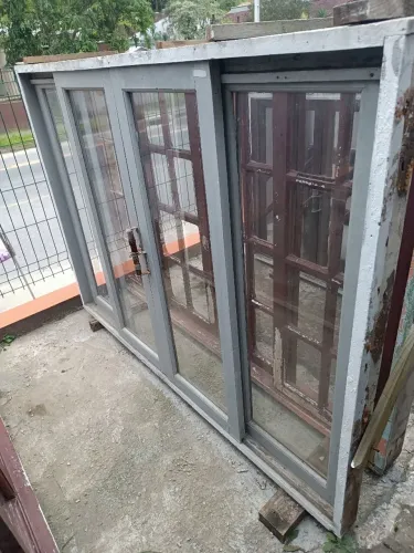 Janela de casa de madeira 1.20 A x 1.60 L VENDE-SE