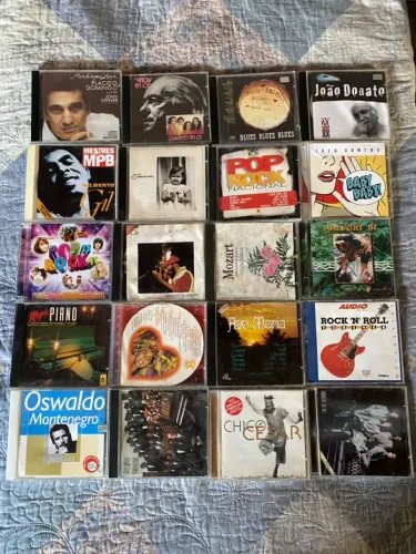 Lote com 180 CDs Variados