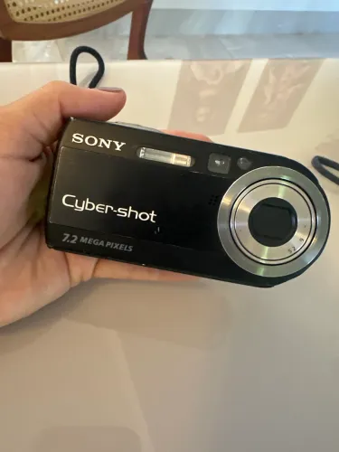 sony cyber shot dsc w570