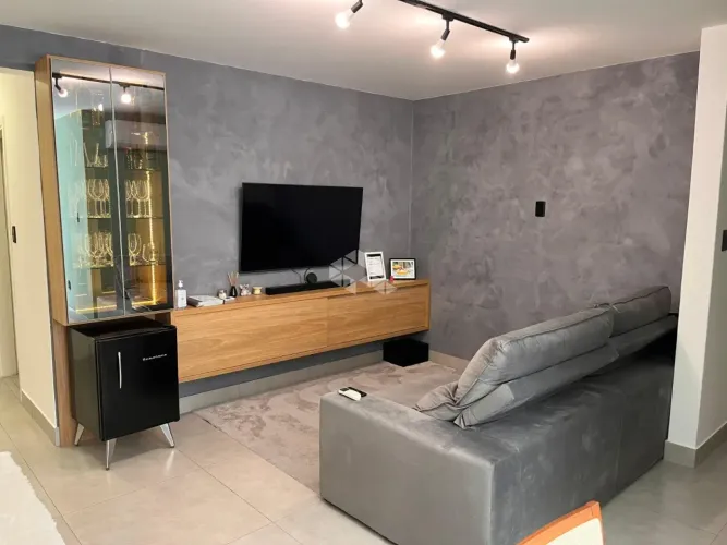 Apartamento com 4 quartos/dormitórios no bairro Canto, em Florianópolis- SC