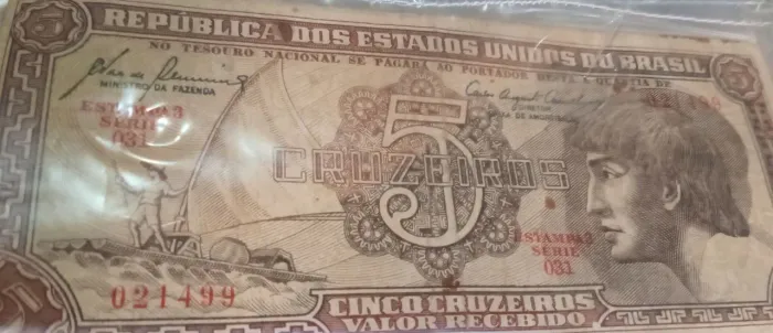 Coleção de cédulas e moedas antigas 
