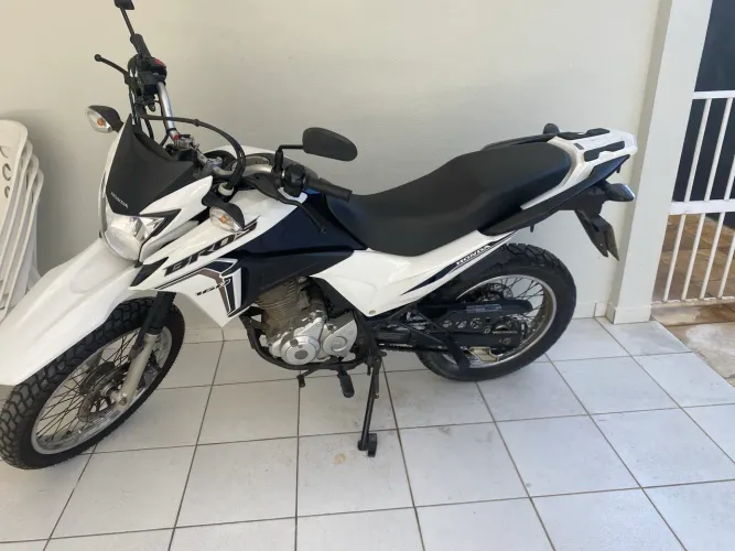 Bross 22/22 único dono muito nova com 24000km rodados 