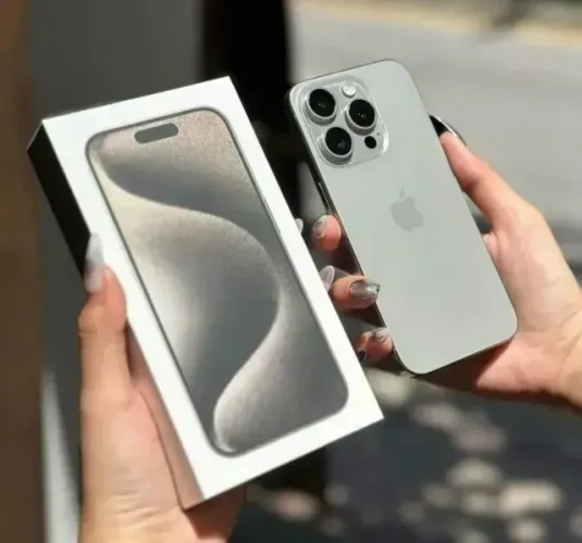 iPhone 15 Pro 256GB Natural Branco Preto Azul // Impecável // Loja Física na Savassi