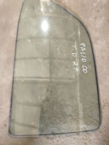 Vidro traseiro direito Fiat Palio 98/00 2p 