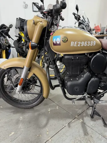 CLASSIC 350(GONÇALO MOTOS)já emplacada e transferida 