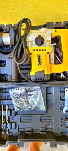 Furadeira de Impacto DeWalt D25133K